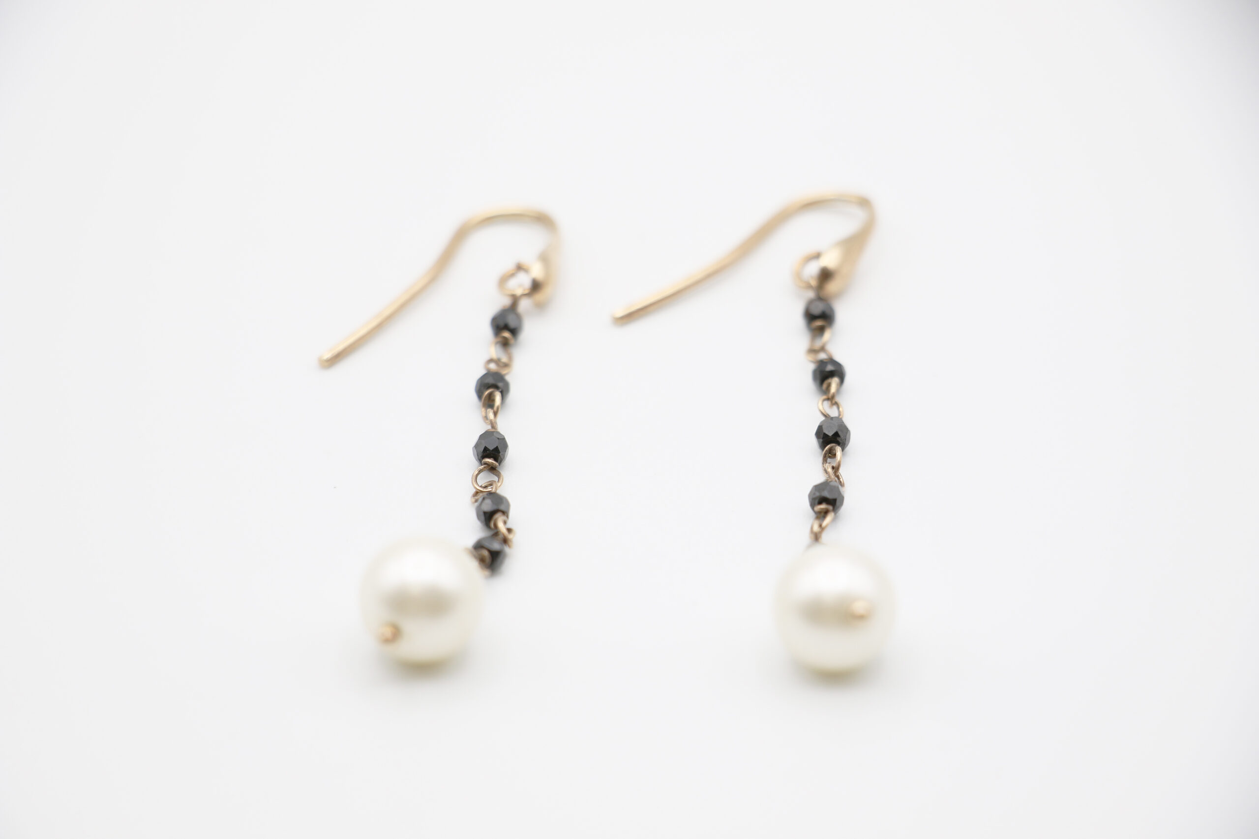 (image for) Orecchini pendendi con perla